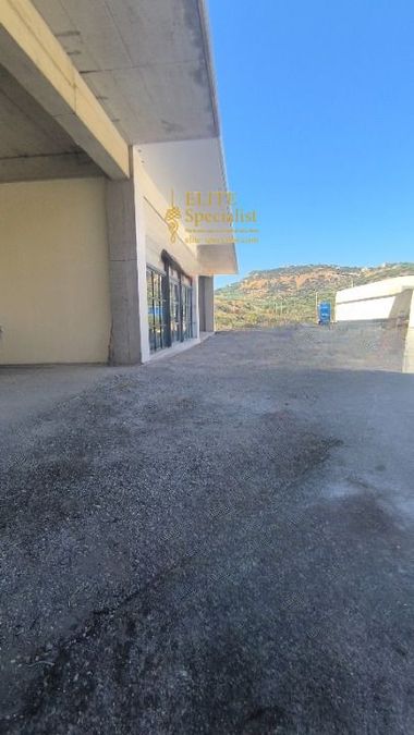 Photo 364939457