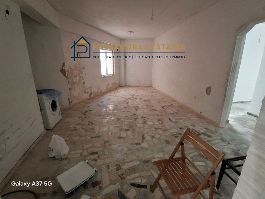 Photo 365476307