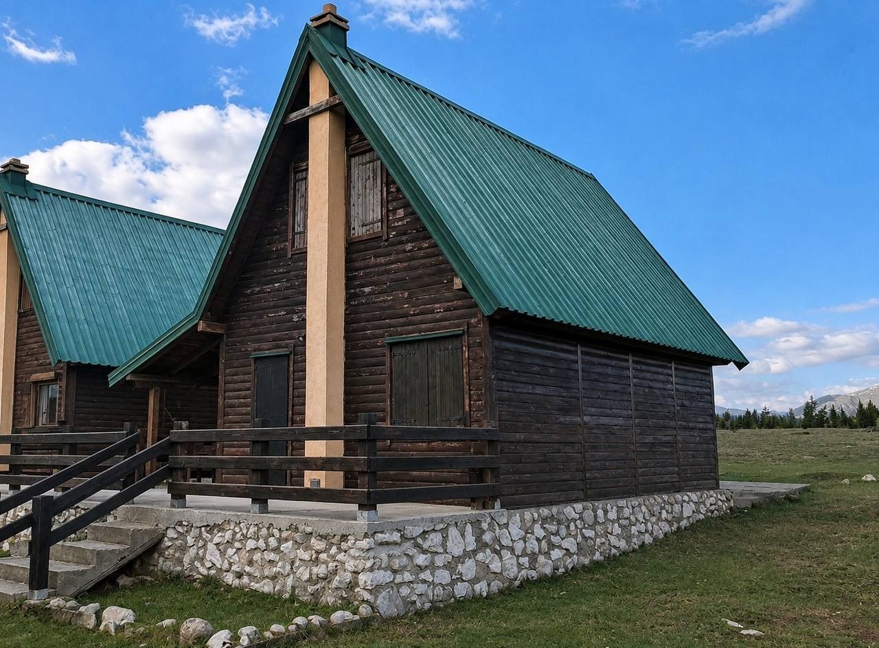 Detached house with garden for sale in Zabljak 10