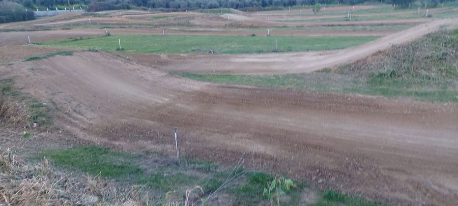 Photo 366858425