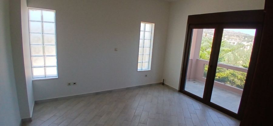Photo 367227182