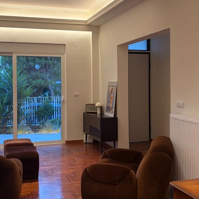 Photo 367275995