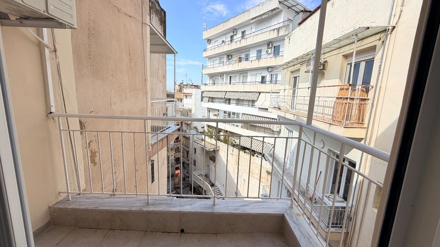 Photo 367528922
