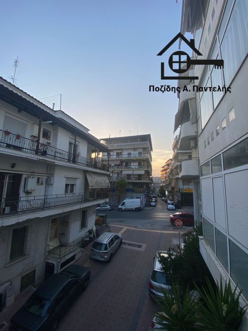 Photo 367593677