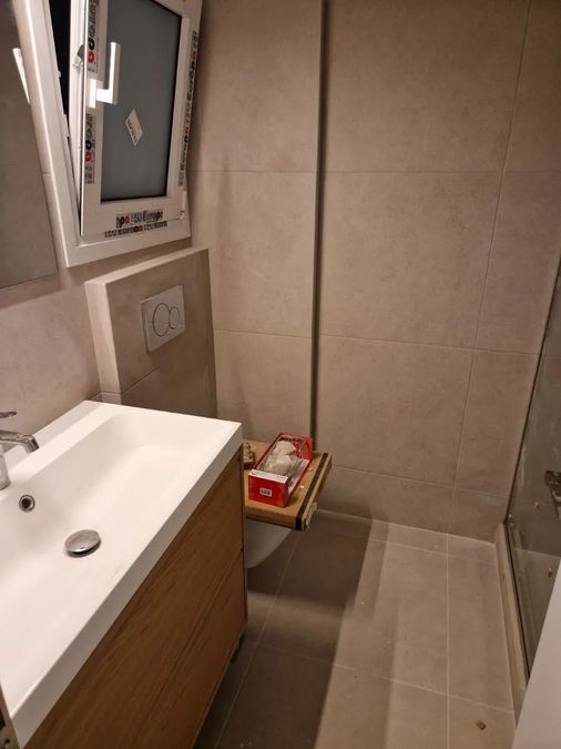 Photo 367695014