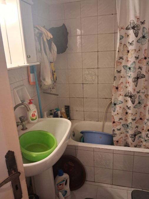 Photo 367775960