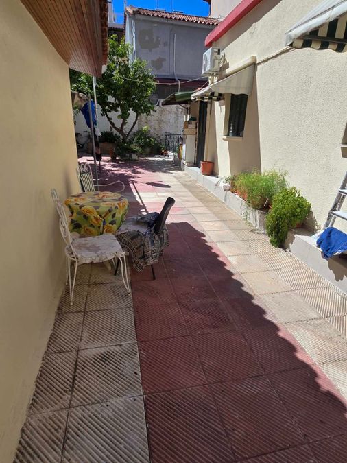 Photo 367809083