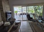 Photo 367849874