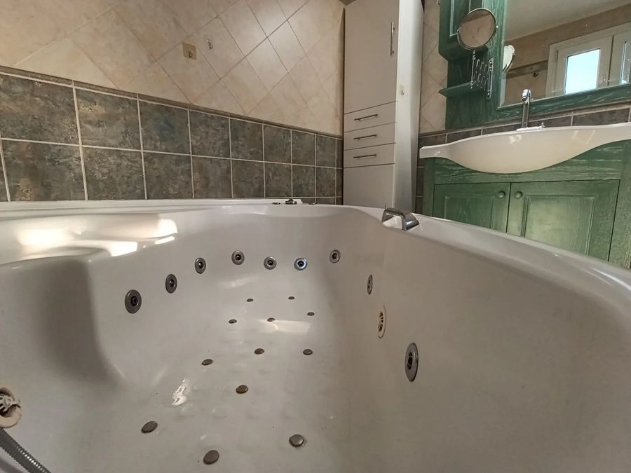 Photo 368111327