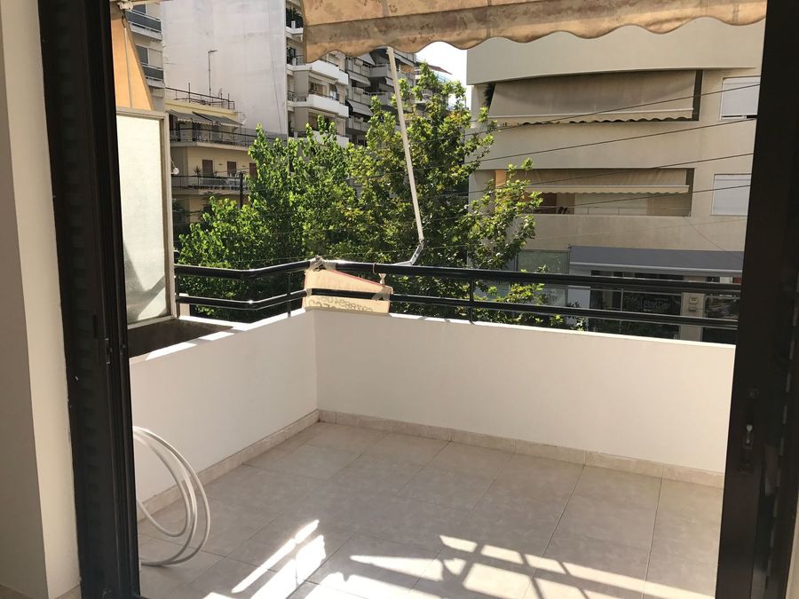 Photo 368259398