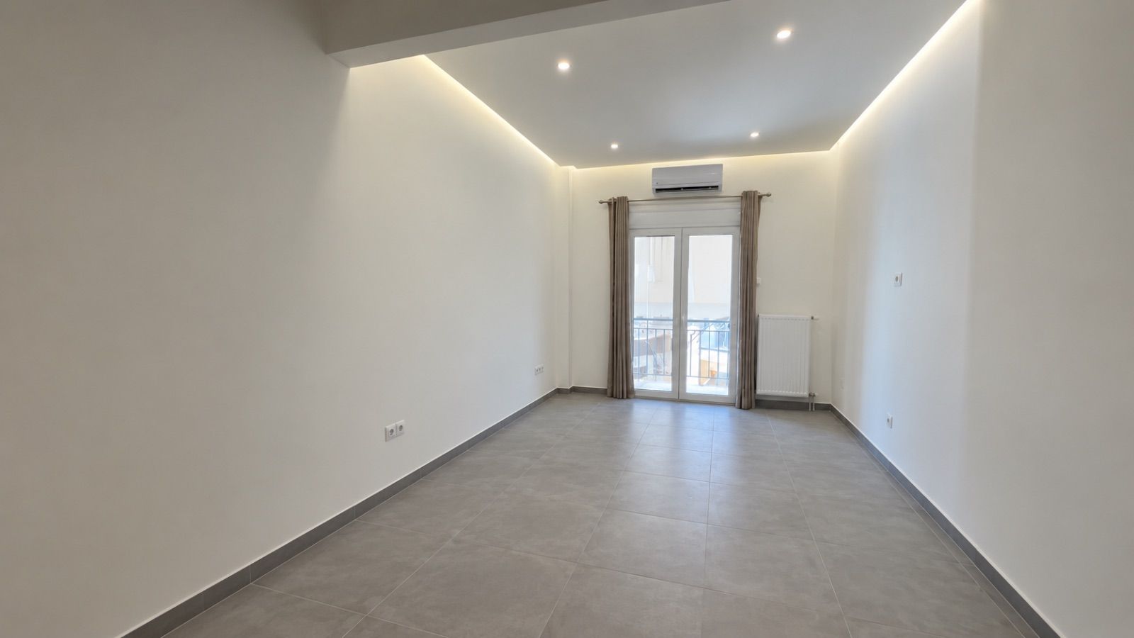 Apartment, 45 m², for rent in Petralona – photo 2