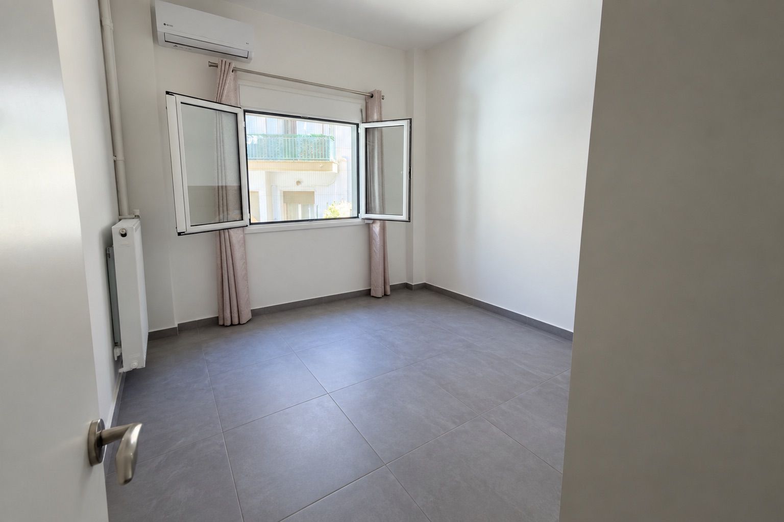 Apartment, 45 m², for rent in Petralona – photo 6