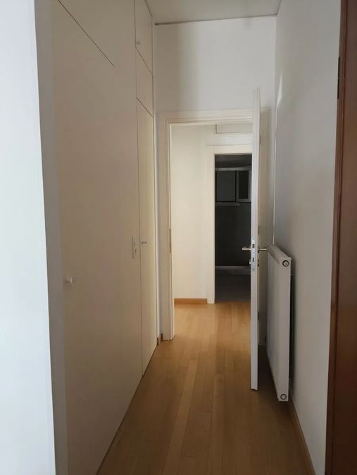 Photo 368798537