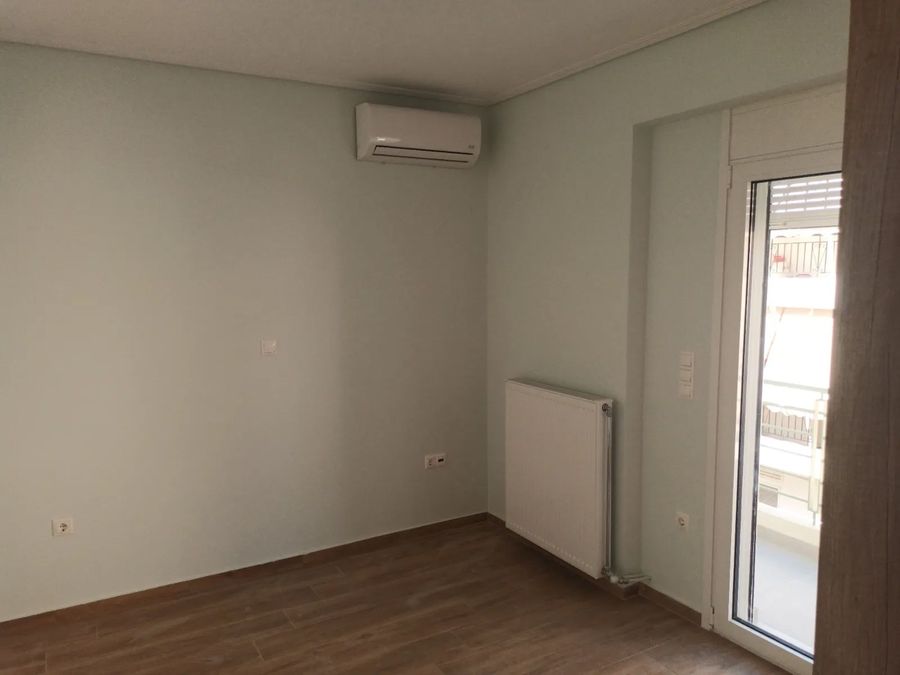 Photo 368799296