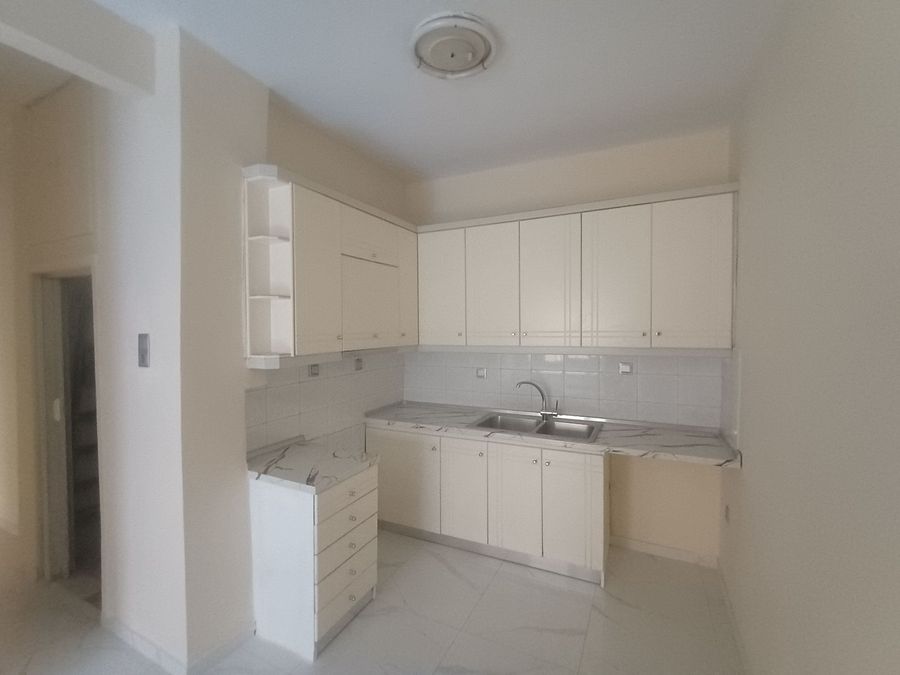Photo 368896940