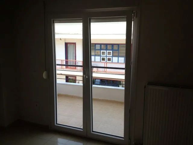 Photo 369032843