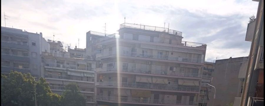Photo 369144557