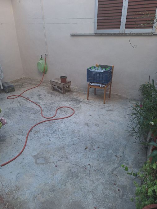 Photo 369228299