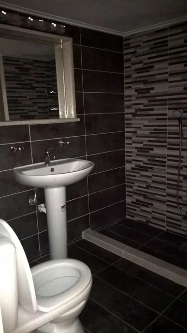 Photo 369473357