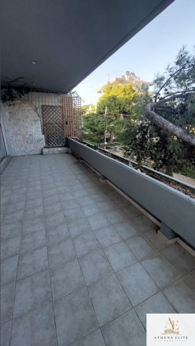 Photo 369533768