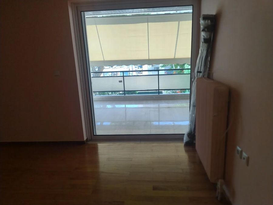 Photo 369576110