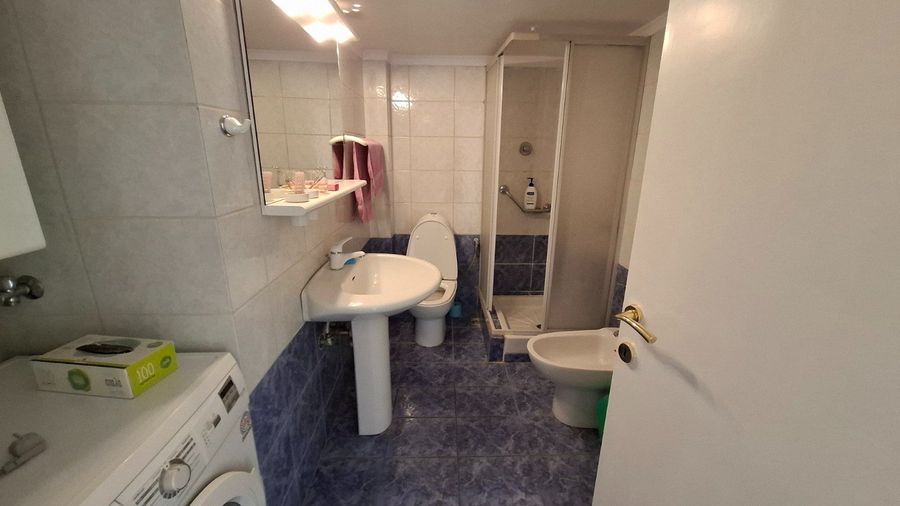 Photo 369686822