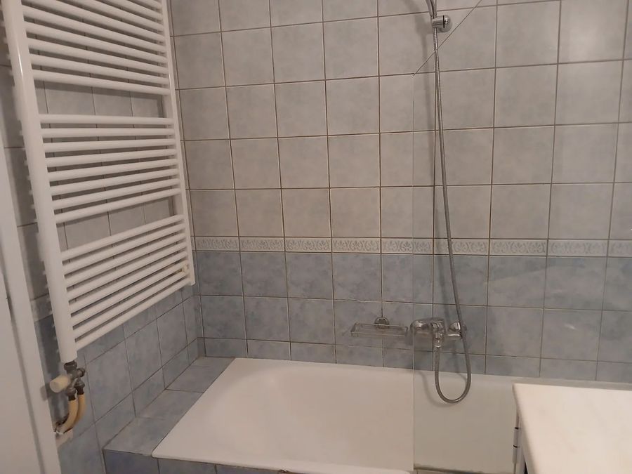 Photo 369713186