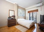 Photo 369717350