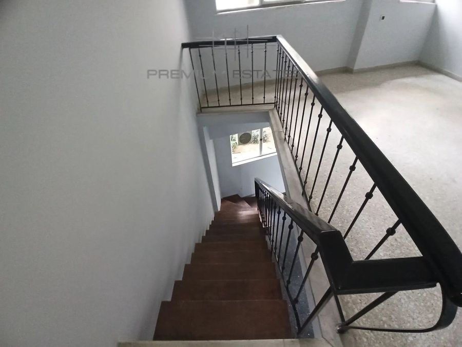 Photo 369766973