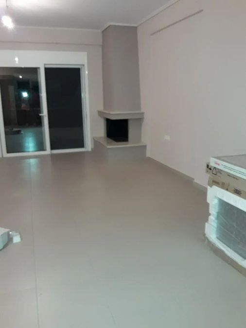 Photo 369869729