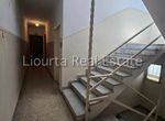 Photo 369909617
