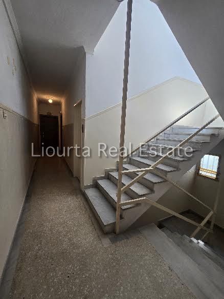 Photo 369909617