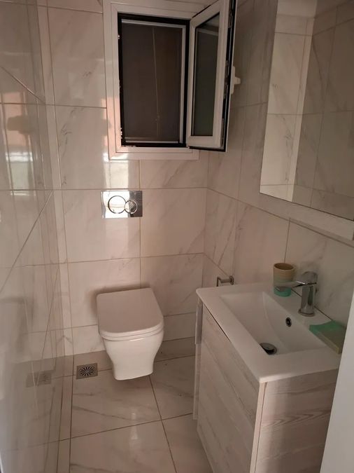 Photo 369986327