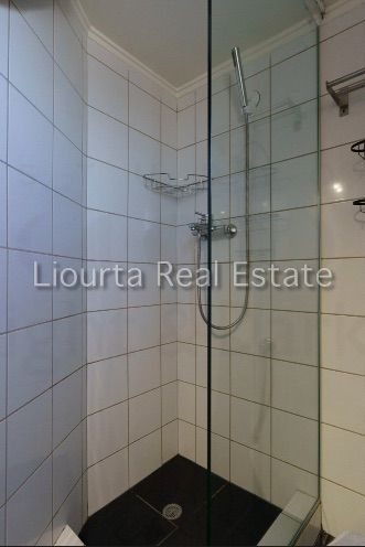 Photo 370435349