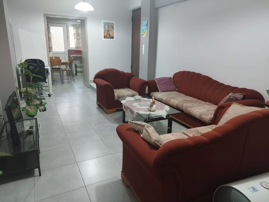 Photo 370542791