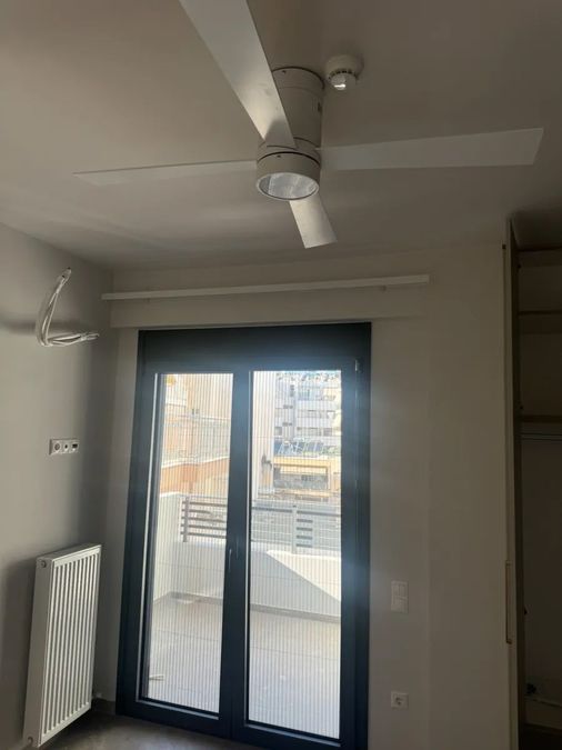 Photo 371180420