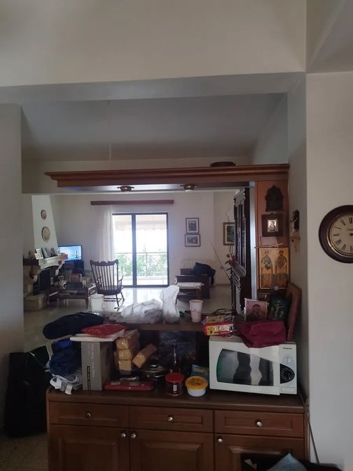 Photo 371243807