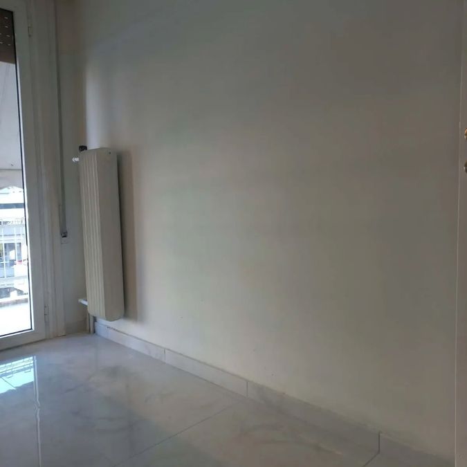 Photo 371536025