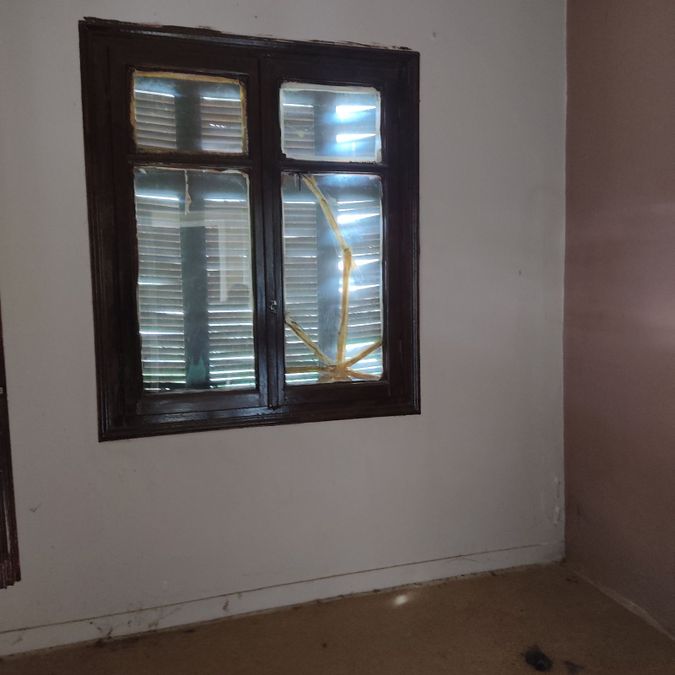 Photo 371573042