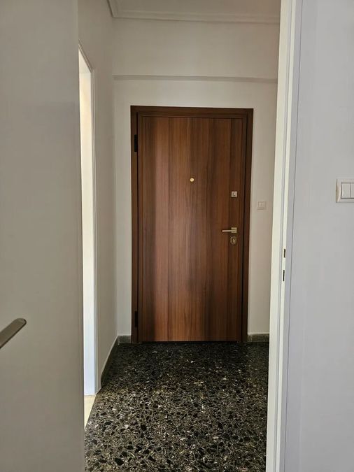 Photo 371656076