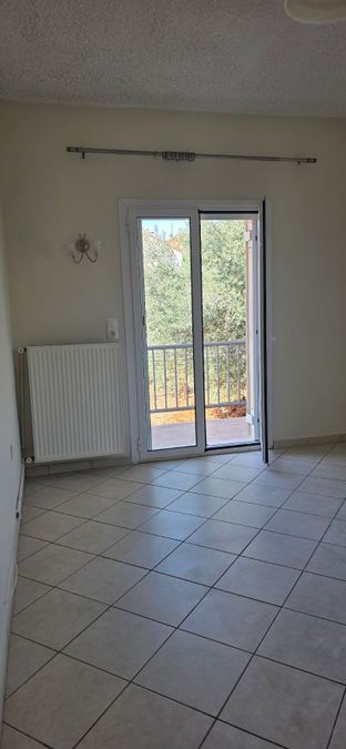 Photo 371696954
