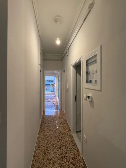 Photo 371829692