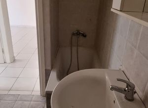 Photo 371988857