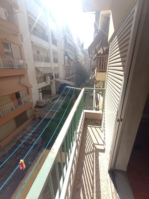 Photo 372110258