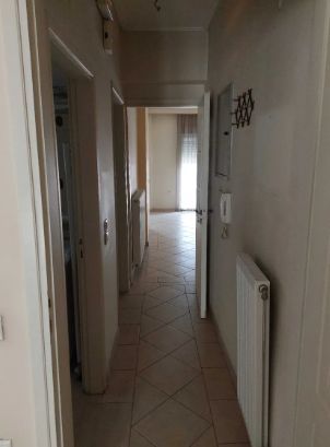 Photo 372117251