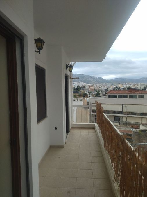 Photo 372307946