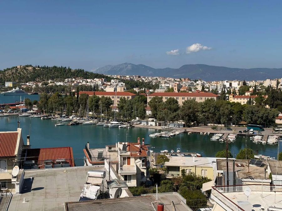 Photo 372506555