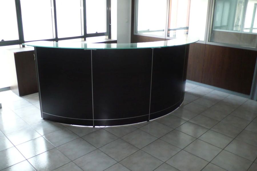 Photo 372543728