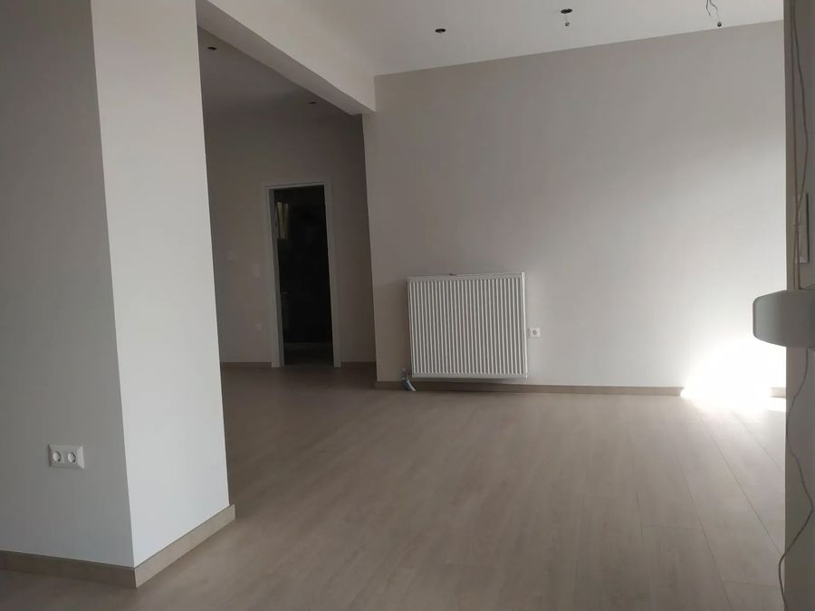 Photo 372544190