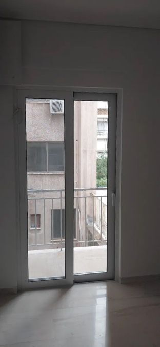 Photo 372733298